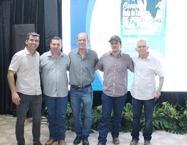 A convite de Sérgio Barbosa, prefeitos e vice-prefeitos eleitos e reeleitos de 17 municípios participam de roda de conversa em Amambai