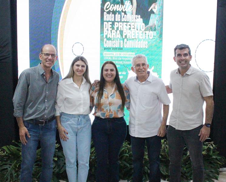 A convite de Sérgio Barbosa, prefeitos e vice-prefeitos eleitos e reeleitos de 17 municípios participam de roda de conversa em Amambai