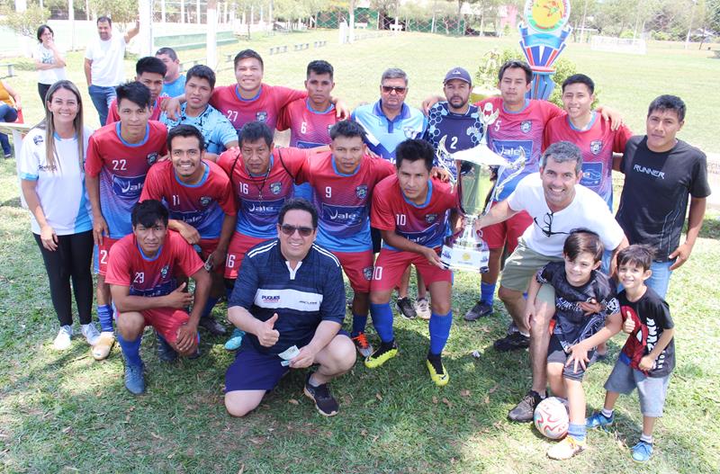 Fazenda Flamboyant/Intech Telecom faz 4x1 na final e é campeã da Copa Cidade Crepúsculo 2024 em Amambai Fazenda Flamboyant/Intech Telecom faz 4x1 na final e é campeã da Copa Cidade Crepúsculo 2024 em Amambai