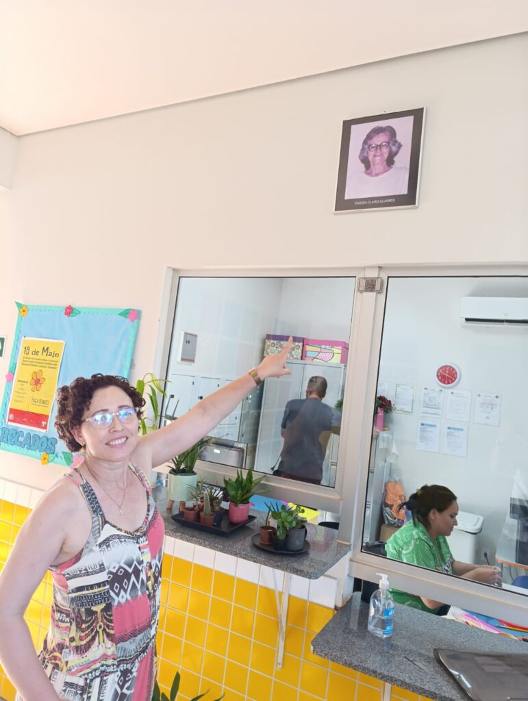 CMEIs e escolas municipais de Caarapó são contempladas com acervo biográfico virtual CMEIs e escolas municipais de Caarapó são contempladas com acervo biográfico virtual