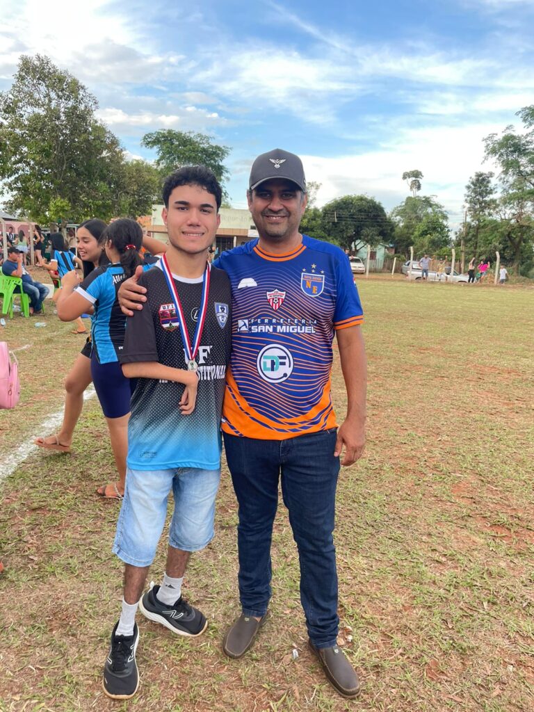 Em Ypejhú, Nueva Estrella invicto conquista o hexacampeonato da liga de futebol local Em Ypejhú, Nueva Estrella invicto conquista o hexacampeonato da liga de futebol local