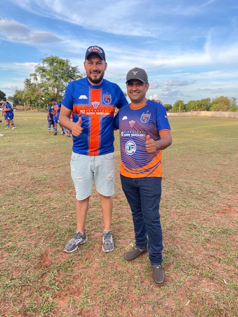 Em Ypejhú, Nueva Estrella invicto conquista o hexacampeonato da liga de futebol local Em Ypejhú, Nueva Estrella invicto conquista o hexacampeonato da liga de futebol local