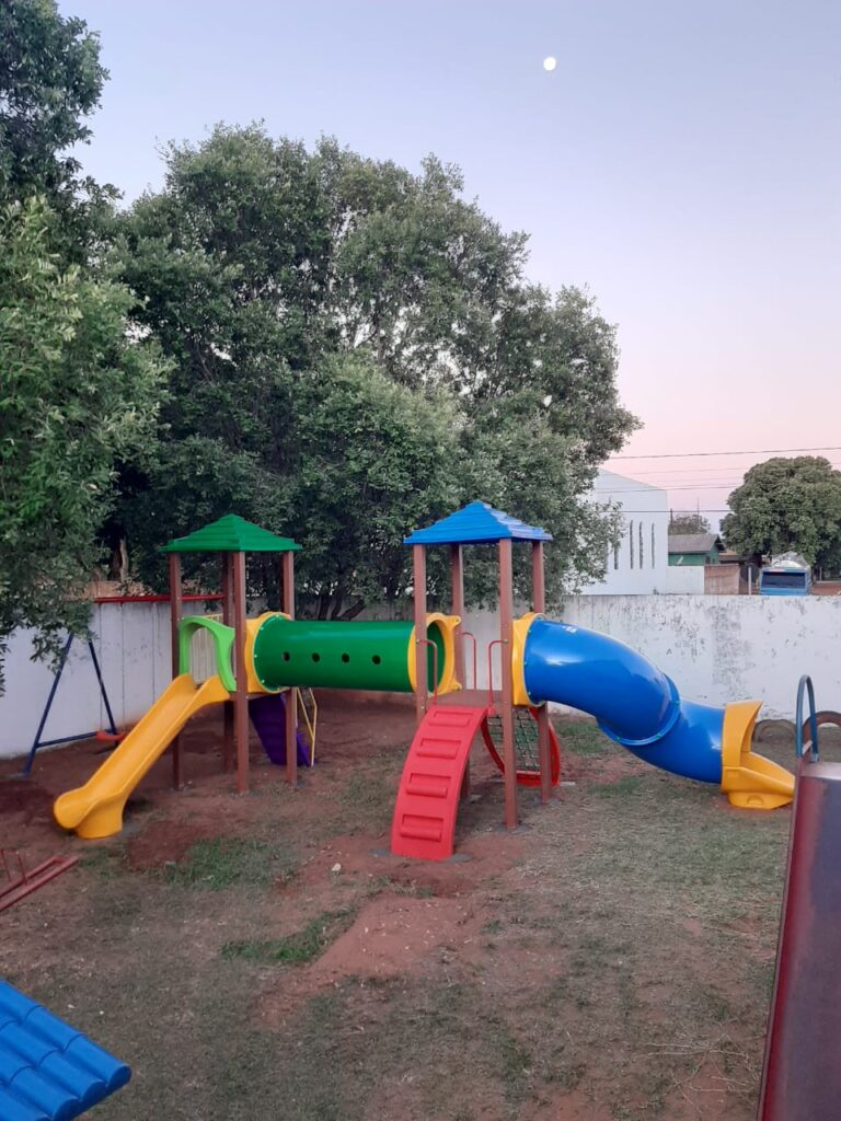Prefeitura de Iguatemi adquire e instala playgrounds em todas as escolas da Rede Municipal nas áreas urbana e rural Prefeitura de Iguatemi adquire e instala playgrounds em todas as escolas da Rede Municipal nas áreas urbana e rural
