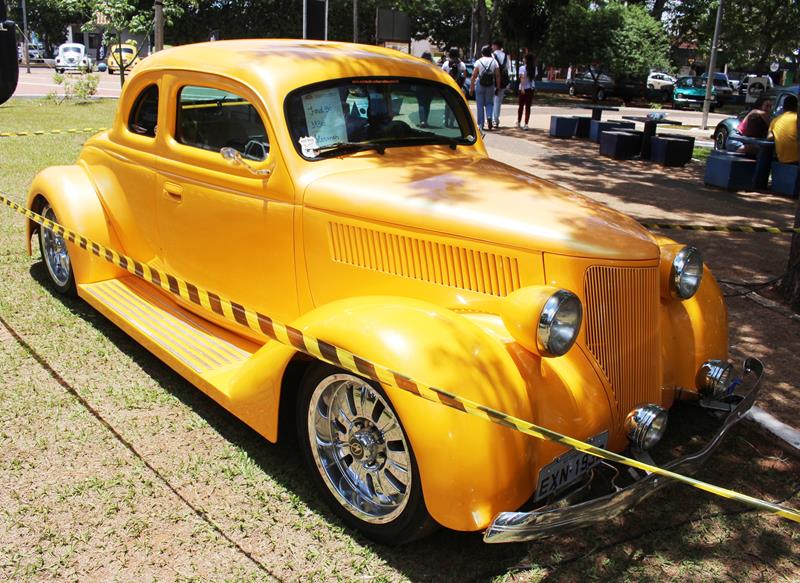 10º Encontro de Carro Antigo foi sucesso total em Amambai