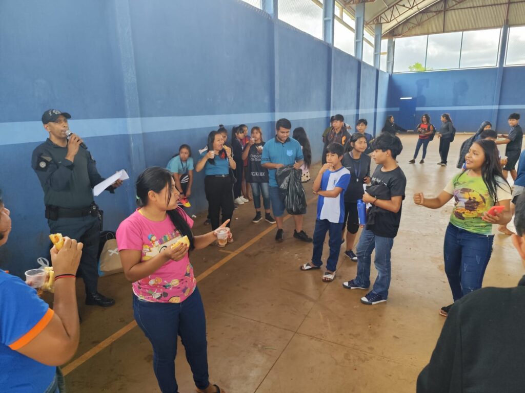 Polícia Militar realiza 1º Jogos PROERD na Aldeia Amambai Polícia Militar realiza 1º Jogos PROERD na Aldeia Amambai