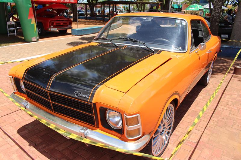 10º Encontro de Carro Antigo foi sucesso total em Amambai