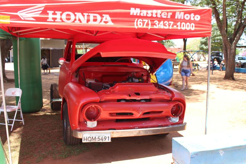 10º Encontro de Carro Antigo foi sucesso total em Amambai