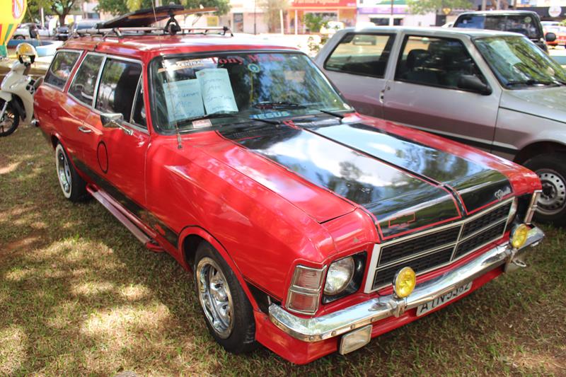 10º Encontro de Carro Antigo foi sucesso total em Amambai