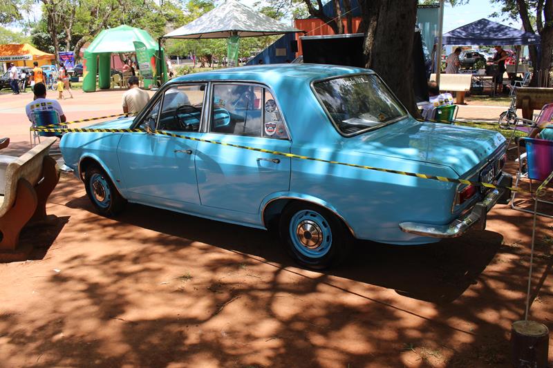 10º Encontro de Carro Antigo foi sucesso total em Amambai