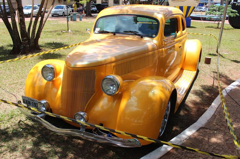 10º Encontro de Carro Antigo foi sucesso total em Amambai
