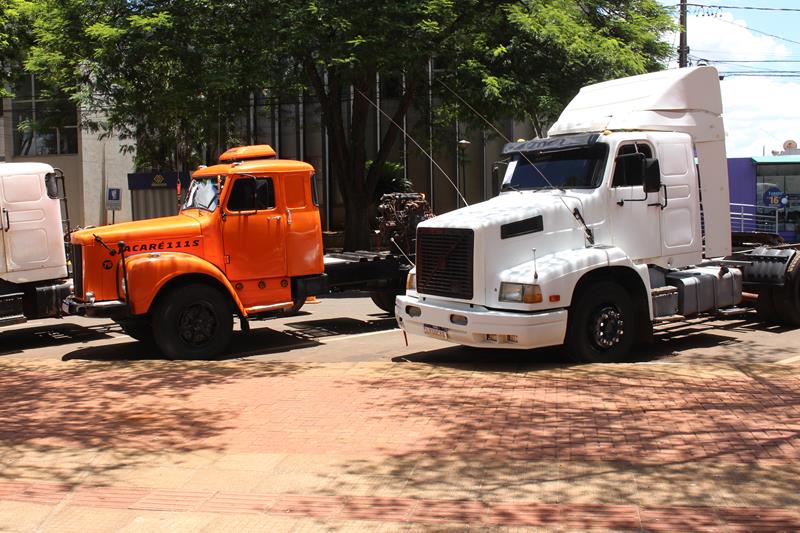 10º Encontro de Carro Antigo foi sucesso total em Amambai