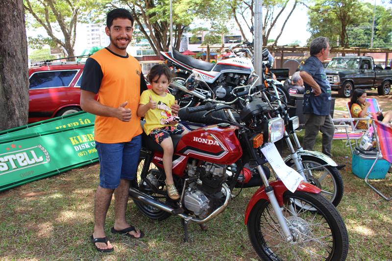 10º Encontro de Carro Antigo foi sucesso total em Amambai