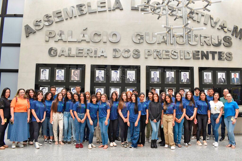 Projeto educacional em Paranhos prepara jovens para o exercício político consciente Projeto educacional em Paranhos prepara jovens para o exercício político consciente