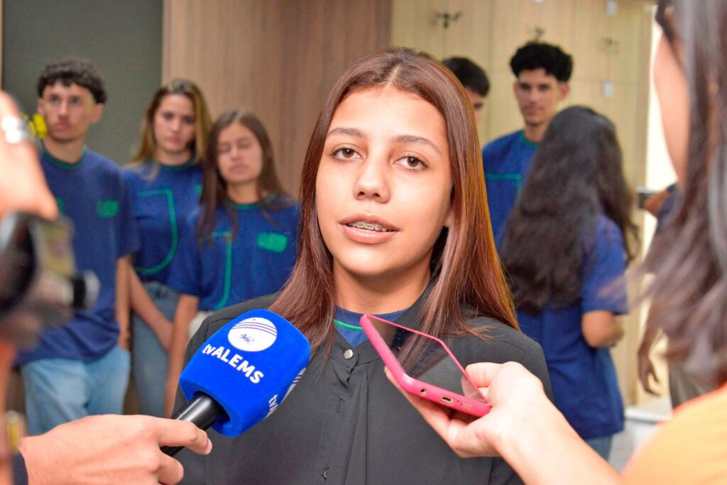 Projeto educacional em Paranhos prepara jovens para o exercício político consciente Projeto educacional em Paranhos prepara jovens para o exercício político consciente