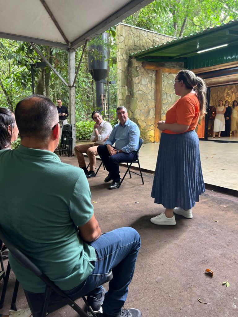 Projeto educacional em Paranhos prepara jovens para o exercício político consciente Projeto educacional em Paranhos prepara jovens para o exercício político consciente