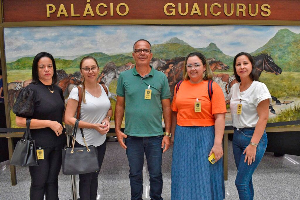 Projeto educacional em Paranhos prepara jovens para o exercício político consciente Projeto educacional em Paranhos prepara jovens para o exercício político consciente