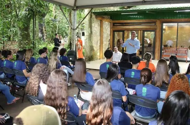 Projeto educacional em Paranhos prepara jovens para o exercício político consciente Projeto educacional em Paranhos prepara jovens para o exercício político consciente