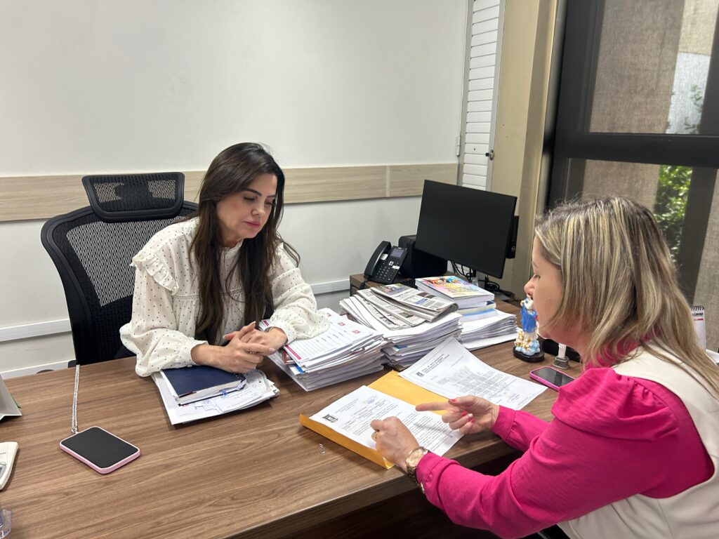 Janete Córdoba e Eder Pinzan cumprem agendas em Campo Grande na busca de recursos para Amambai Janete Córdoba e Eder Pinzan cumprem agendas em Campo Grande na busca de recursos para Amambai
