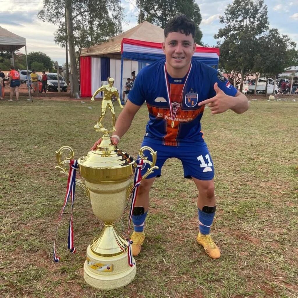 Em Ypejhú, Nueva Estrella invicto conquista o hexacampeonato da liga de futebol local Em Ypejhú, Nueva Estrella invicto conquista o hexacampeonato da liga de futebol local