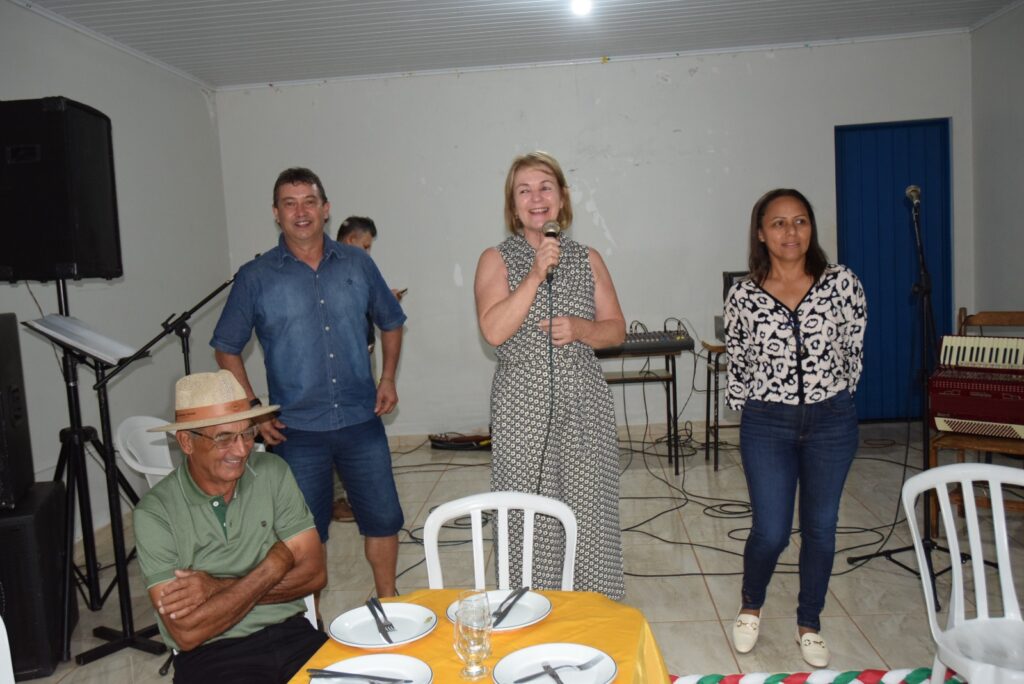 Grupo da Terceira Idade de Iguatemi participa de confraternização de encerramento das atividades em 2024