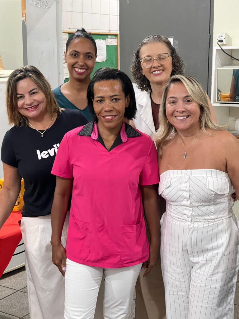 Lia Nogueira promove 2ª Ceia de Natal para servidores da UPA e Hospital da Vida Lia Nogueira promove 2ª Ceia de Natal para servidores da UPA e Hospital da Vida