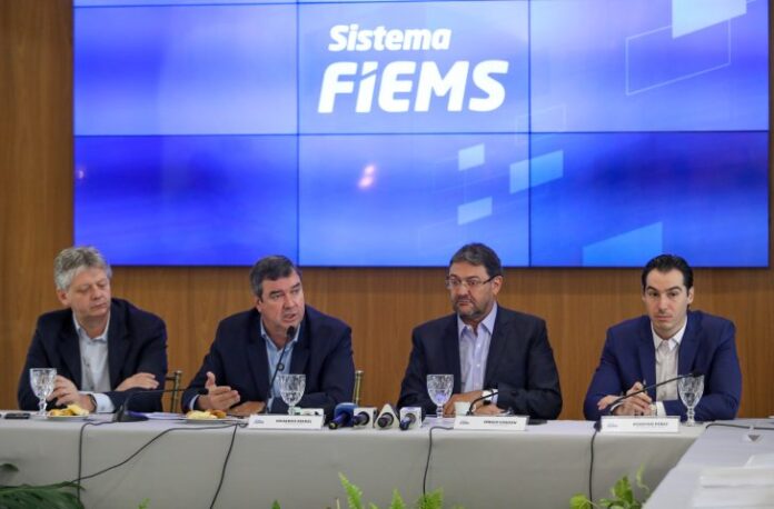 Coletiva-FIEMS-Foto-Saul-Schramm-3-730x480