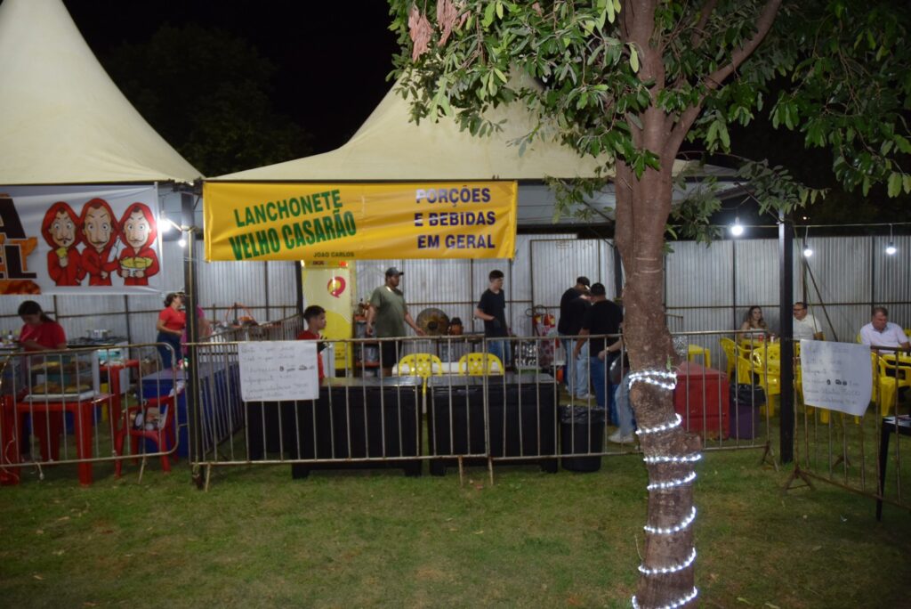 Show com grupo de renome nacional, Traia Véia, reuniu mais de 6 mil pessoas nas comemorações de final de ano, em Iguatemi Show com grupo de renome nacional, Traia Véia, reuniu mais de 6 mil pessoas nas comemorações de final de ano, em Iguatemi