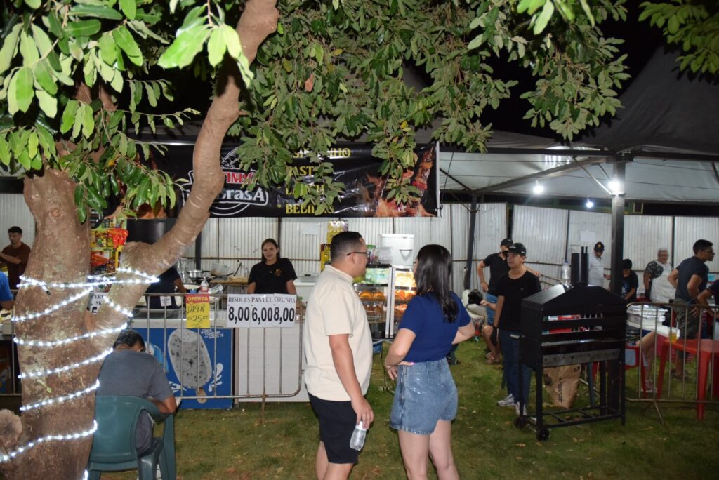 Show com grupo de renome nacional, Traia Véia, reuniu mais de 6 mil pessoas nas comemorações de final de ano, em Iguatemi Show com grupo de renome nacional, Traia Véia, reuniu mais de 6 mil pessoas nas comemorações de final de ano, em Iguatemi