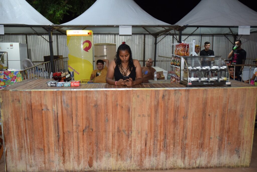 Show com grupo de renome nacional, Traia Véia, reuniu mais de 6 mil pessoas nas comemorações de final de ano, em Iguatemi Show com grupo de renome nacional, Traia Véia, reuniu mais de 6 mil pessoas nas comemorações de final de ano, em Iguatemi