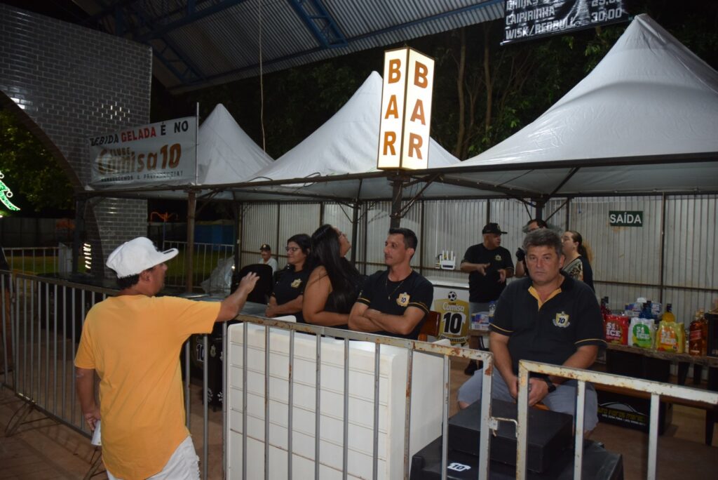 Show com grupo de renome nacional, Traia Véia, reuniu mais de 6 mil pessoas nas comemorações de final de ano, em Iguatemi Show com grupo de renome nacional, Traia Véia, reuniu mais de 6 mil pessoas nas comemorações de final de ano, em Iguatemi