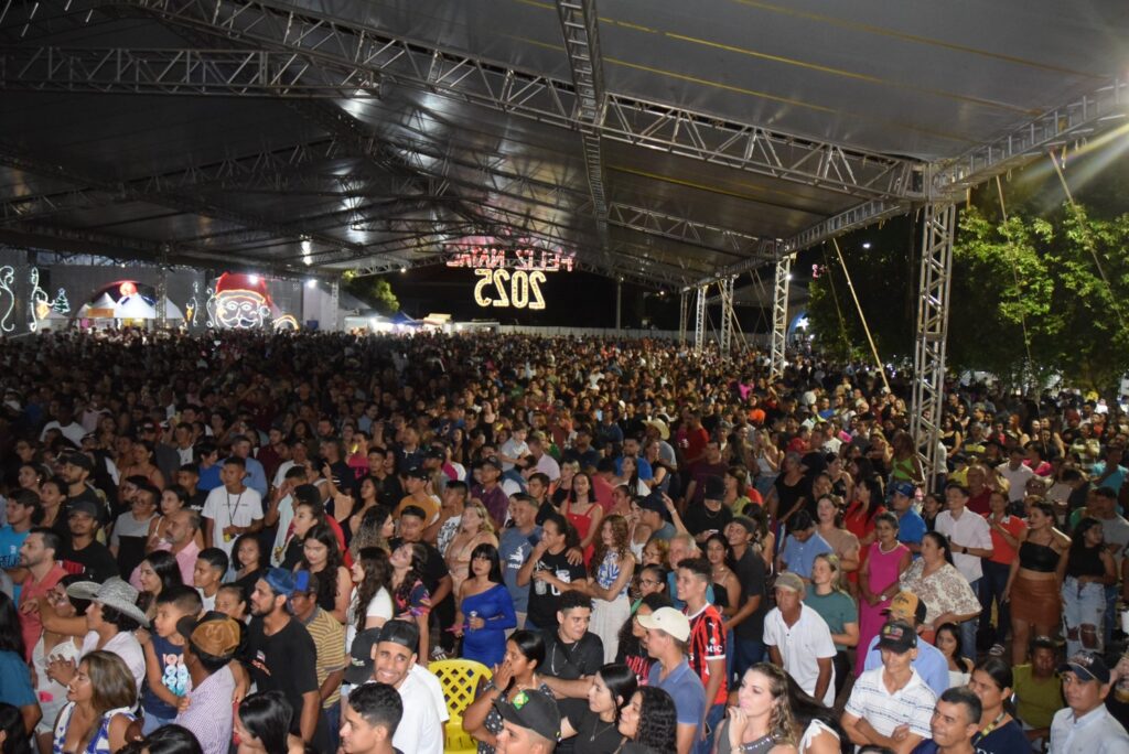 Show com grupo de renome nacional, Traia Véia, reuniu mais de 6 mil pessoas nas comemorações de final de ano, em Iguatemi Show com grupo de renome nacional, Traia Véia, reuniu mais de 6 mil pessoas nas comemorações de final de ano, em Iguatemi