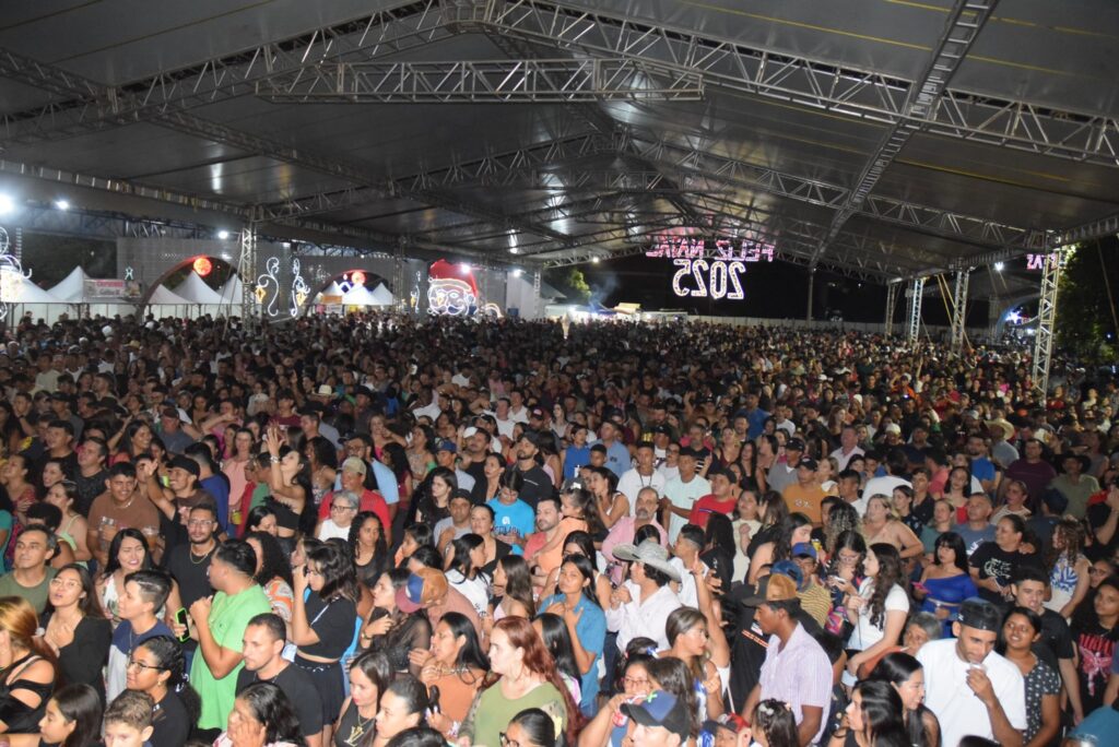 Show com grupo de renome nacional, Traia Véia, reuniu mais de 6 mil pessoas nas comemorações de final de ano, em Iguatemi Show com grupo de renome nacional, Traia Véia, reuniu mais de 6 mil pessoas nas comemorações de final de ano, em Iguatemi