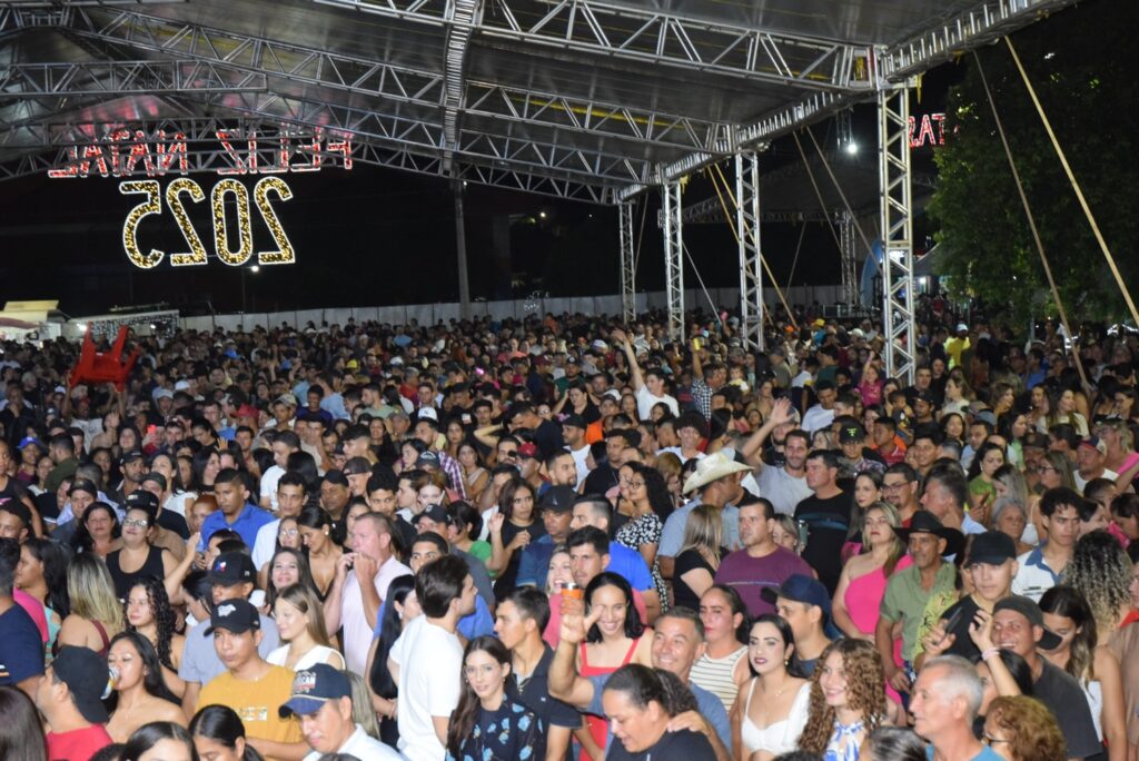 Show com grupo de renome nacional, Traia Véia, reuniu mais de 6 mil pessoas nas comemorações de final de ano, em Iguatemi Show com grupo de renome nacional, Traia Véia, reuniu mais de 6 mil pessoas nas comemorações de final de ano, em Iguatemi