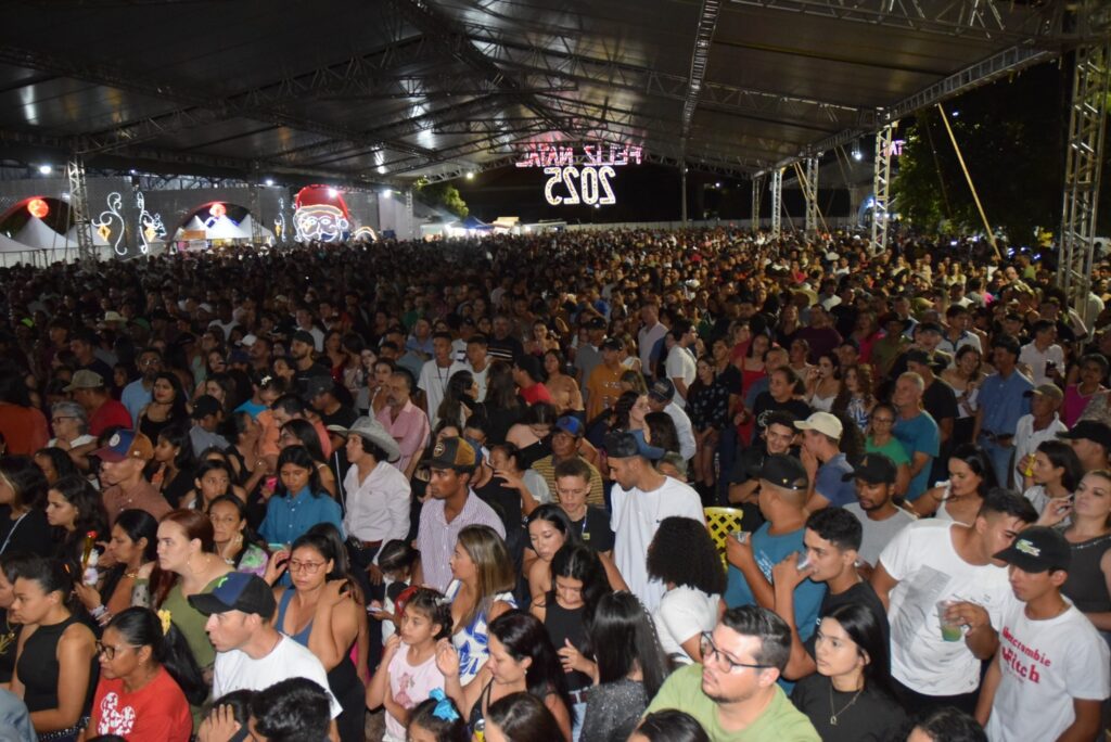 Show com grupo de renome nacional, Traia Véia, reuniu mais de 6 mil pessoas nas comemorações de final de ano, em Iguatemi Show com grupo de renome nacional, Traia Véia, reuniu mais de 6 mil pessoas nas comemorações de final de ano, em Iguatemi
