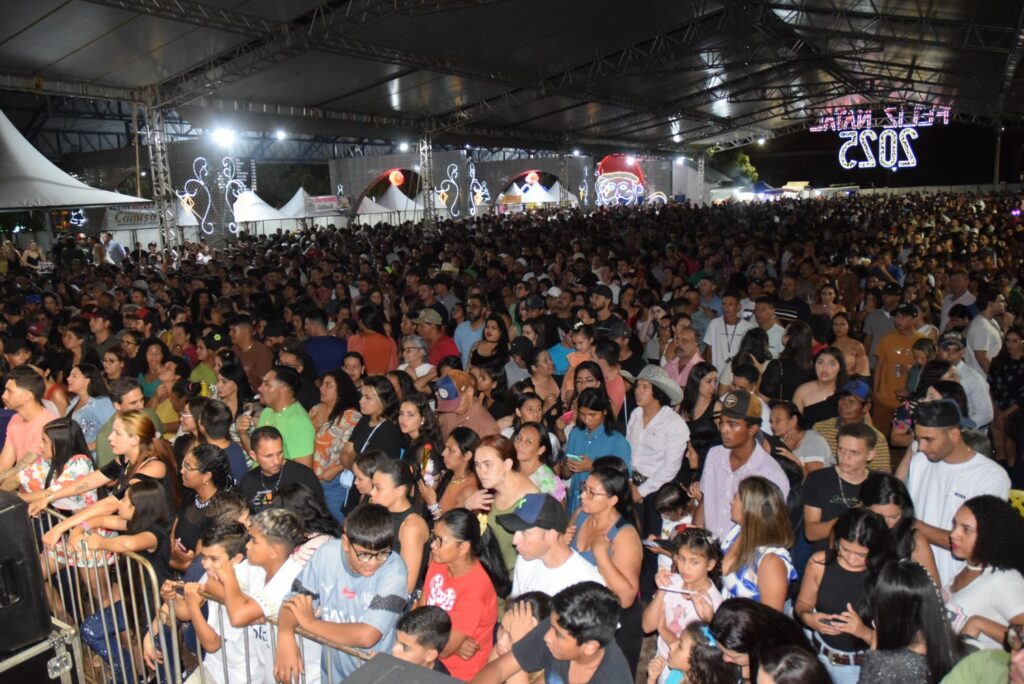 Show com grupo de renome nacional, Traia Véia, reuniu mais de 6 mil pessoas nas comemorações de final de ano, em Iguatemi Show com grupo de renome nacional, Traia Véia, reuniu mais de 6 mil pessoas nas comemorações de final de ano, em Iguatemi