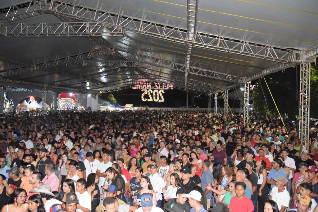 Show com grupo de renome nacional, Traia Véia, reuniu mais de 6 mil pessoas nas comemorações de final de ano, em Iguatemi Show com grupo de renome nacional, Traia Véia, reuniu mais de 6 mil pessoas nas comemorações de final de ano, em Iguatemi