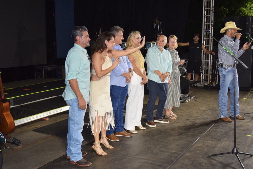 Show com grupo de renome nacional, Traia Véia, reuniu mais de 6 mil pessoas nas comemorações de final de ano, em Iguatemi Show com grupo de renome nacional, Traia Véia, reuniu mais de 6 mil pessoas nas comemorações de final de ano, em Iguatemi