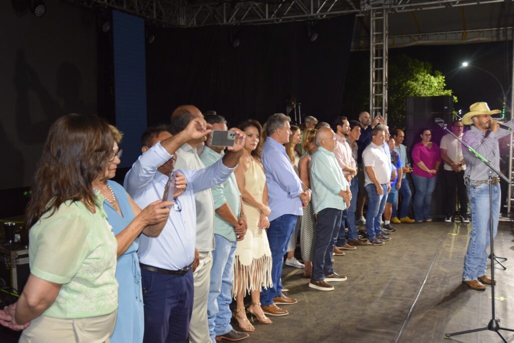 Show com grupo de renome nacional, Traia Véia, reuniu mais de 6 mil pessoas nas comemorações de final de ano, em Iguatemi Show com grupo de renome nacional, Traia Véia, reuniu mais de 6 mil pessoas nas comemorações de final de ano, em Iguatemi