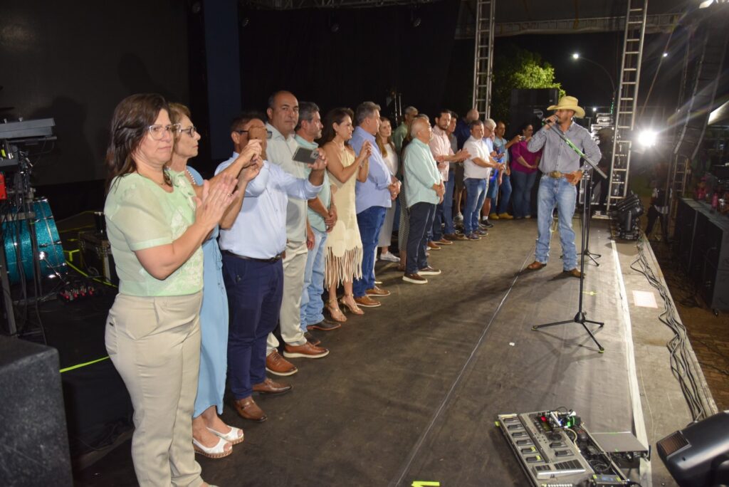 Show com grupo de renome nacional, Traia Véia, reuniu mais de 6 mil pessoas nas comemorações de final de ano, em Iguatemi Show com grupo de renome nacional, Traia Véia, reuniu mais de 6 mil pessoas nas comemorações de final de ano, em Iguatemi