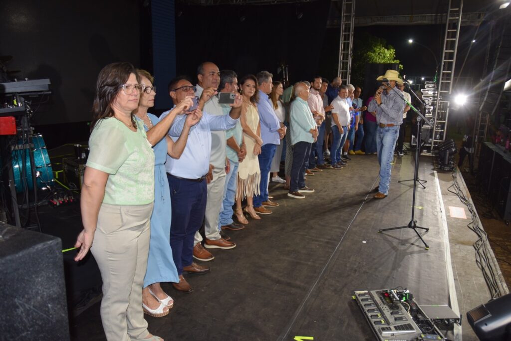 Show com grupo de renome nacional, Traia Véia, reuniu mais de 6 mil pessoas nas comemorações de final de ano, em Iguatemi Show com grupo de renome nacional, Traia Véia, reuniu mais de 6 mil pessoas nas comemorações de final de ano, em Iguatemi