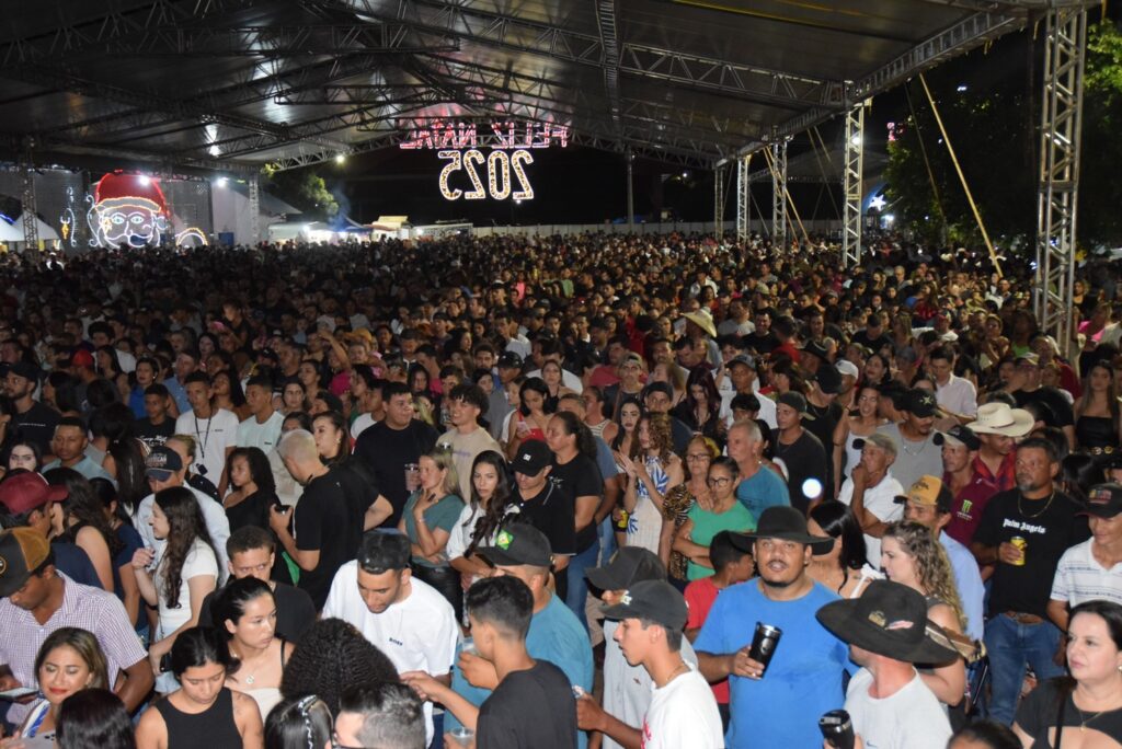Show com grupo de renome nacional, Traia Véia, reuniu mais de 6 mil pessoas nas comemorações de final de ano, em Iguatemi Show com grupo de renome nacional, Traia Véia, reuniu mais de 6 mil pessoas nas comemorações de final de ano, em Iguatemi
