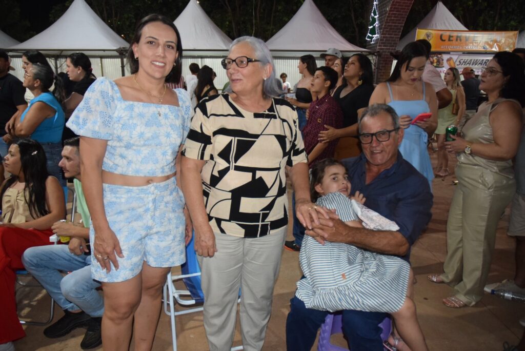 Show com grupo de renome nacional, Traia Véia, reuniu mais de 6 mil pessoas nas comemorações de final de ano, em Iguatemi Show com grupo de renome nacional, Traia Véia, reuniu mais de 6 mil pessoas nas comemorações de final de ano, em Iguatemi