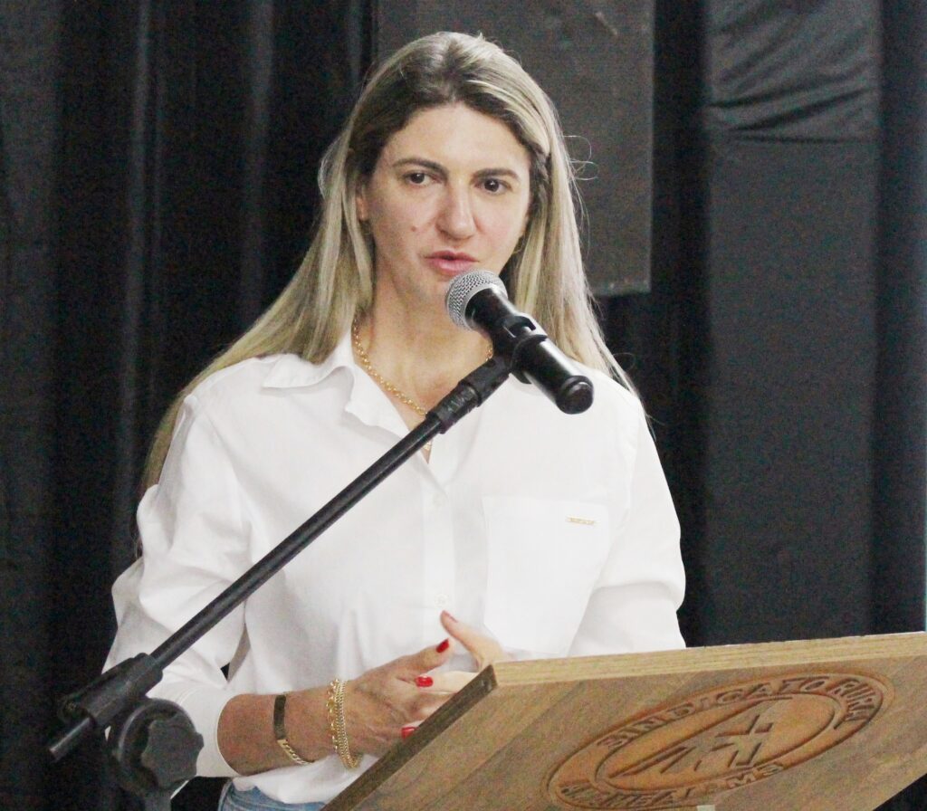 Prefeitos e vereadores eleitos em 6 de outubro tomam posse nesta quarta-feira em Amambai e região Prefeitos e vereadores eleitos em 6 de outubro tomam posse nesta quarta-feira em Amambai e região
