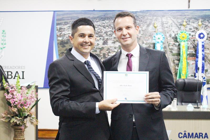 Prefeito, vice-prefeito e vereadores eleitos e reeleitos em Paranhos foram diplomados