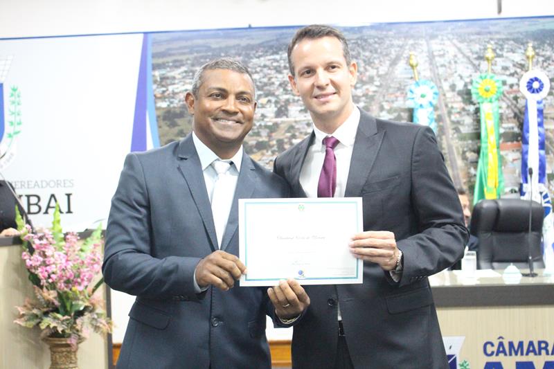 Prefeito, vice-prefeito e vereadores eleitos e reeleitos em Paranhos foram diplomados