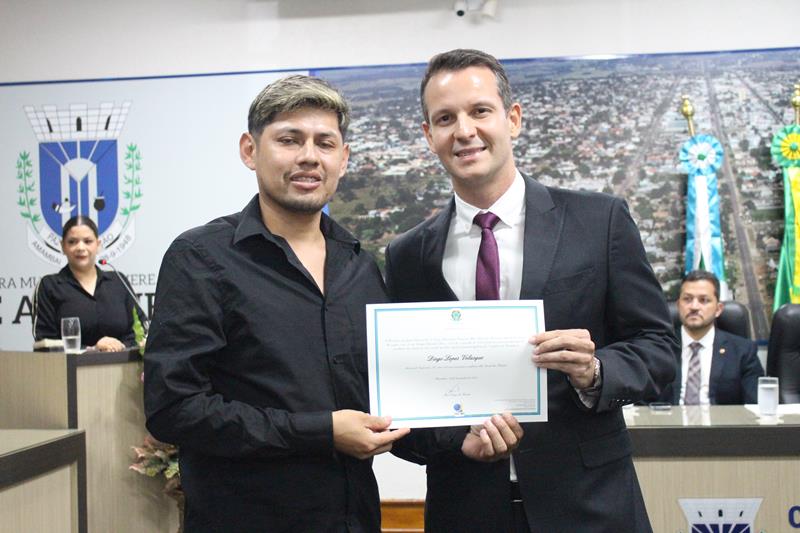 Prefeito, vice-prefeito e vereadores eleitos e reeleitos em Paranhos foram diplomados