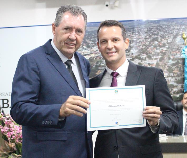 Prefeito, vice-prefeito e vereadores eleitos e reeleitos em Paranhos foram diplomados