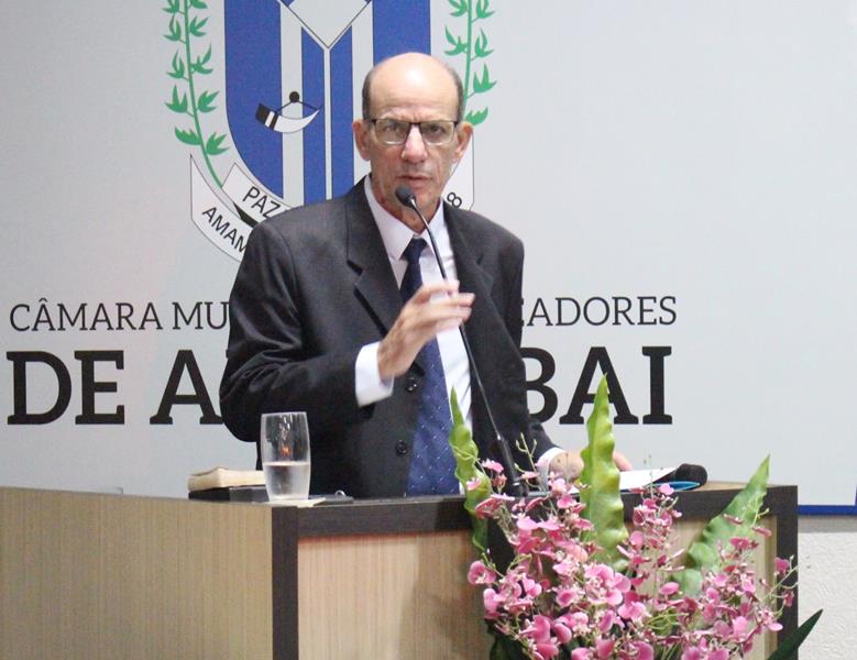 Ato de diplomação do prefeito eleito, Sérgio Barbosa, do vice, Jaime Vizotto, de vereadores e suplementes, em Amambai