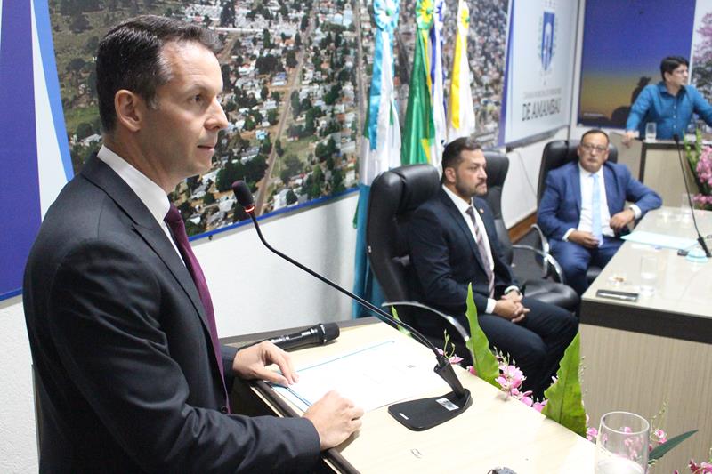 Prefeito, vice-prefeito e vereadores eleitos e reeleitos em Paranhos foram diplomados