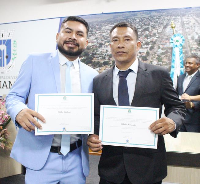 Prefeito, vice-prefeito e vereadores eleitos e reeleitos em Paranhos foram diplomados